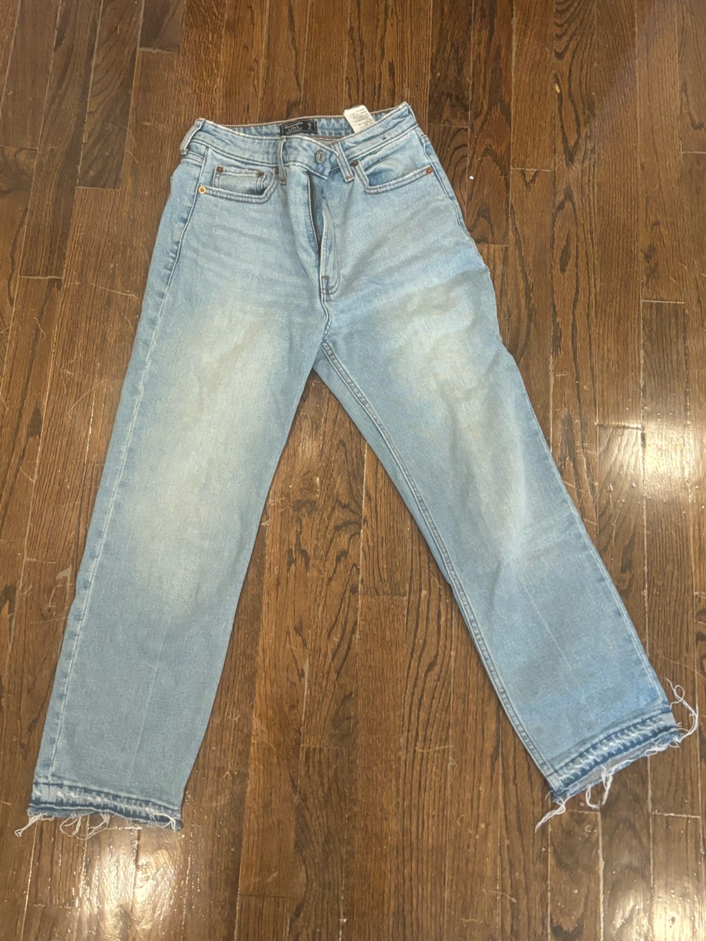 Abercrombie & Fitch Light Blue Relaxed Women’s Jeans